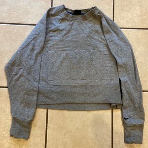 Nike Crewneck *cropped